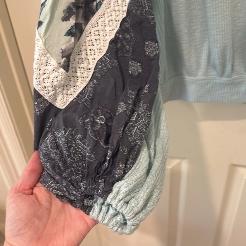Free People Casual Clash top, XS